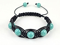Набор материалов для создания плетёного мужского браслета шамбала с яркими бусинамиамазонита. Подходит для самостоятельного изготовления оригинального аксессуара.
Как и с чем носить
Стильный аксессуар для повседневных и деловых образов, отлично сочетается с часами, костюмом, джинсами и рубашкой.
Мастер - класс, как собрать плетёный ажурный браслет шамбала, ЗДЕСЬ.
, фото №162367