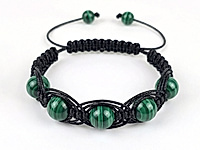 Набор материалов для создания плетёного мужского браслета шамбала с яркими бусинами малахита. Подходит для самостоятельного изготовления оригинального аксессуара.

Как и с чем носить

Стильный аксессуар для повседневных и деловых образов, отлично сочетается с часами, костюмом, джинсами и рубашкой.

Мастер - класс, как собрать плетёный ажурный браслет шамбала, ЗДЕСЬ.  &nbsp;
, фото №162370