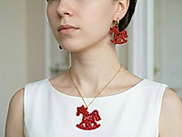 Набор материалов для плетения подвески - вологодской лошадки из красных бусин. Нить Миюки красного цвета для плетения не входят в набор и приобретается самостоятельно. Специальная нить Миюки Miyuki beading thread с диаметром 330 dtex, устойчива к растяжению, тонкая и прочная.

Мастер - класс, как сплести вологодскую лошадку, ЗДЕСЬ.&nbsp;


, фото №162951