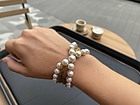 Оригинальная идея потрясающего дизайнера украшений из Афин Melanie Geargcopoulos. Набор материалов для сборки браслета с жемчугом майорка и ювелирной цепочкой с панцирным плетением в цвете "золото". Длина регулируется при помощи замочка с удлинителем.
Мастер - класс, как собрать X браслет, ЗДЕСЬ.
, фото №162956