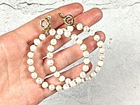Набор материалов для сборки сережек колец с матовым жемчугом майорка. Основа украшения - мемори проволока (проволока с памятью).

Мастер - класс, как собрать серьги кольца с жемчугом, ЗДЕСЬ.&nbsp;

Как и с чем носить




, фото №163513
