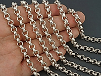 Ювелирная цепочка ролло (шопард) для создания бижутерии (украшений). Покрытие - родий. Размер звена - 6.5х2.5 мм, не замкнуто. Диаметр внутри звена - 4 мм. Цена указана за 20 см. При покупке от 2 мерок, вы получаете 40, 60 и другие отрезки, кратные 20 см, одним отрезком.
, фото №163648