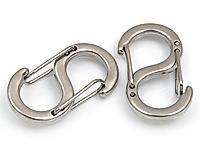 Двойной замочек карабин  из нержавеющей стали для создания бижутерии (украшений). Металл - нержавеющая  сталь. Цвет - родий. Размер замка - 19.5х10.5х1.8 мм. Внутреннее пространство  - 6 мм. Цена указана за штуку.

, фото №163818