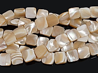 Бусины квадраты бежевого перламутра. Месторождение - Индонезия. Диаметр отверстия 0.5 мм. Размеры, вес, длина и количество бусин на нити указаны примерно. Точнее замеряем по требованию. Природные неровности.
, фото №163955