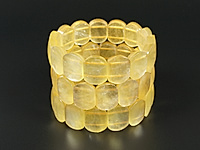 Бусины желтого лепидолита с двумя отверстиями. Месторождение - Бразилия.  Диаметр отверстий 1 мм, расстояние между отверстиями . Размеры и вес усреднены. Точнее замеряем по требованию. Мелкие выемки, отверстия не всегда расположены симметрично по центру.
, фото №164137