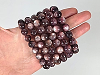 Бусины лилового лепидолита c красивой иризаций. Месторождение - Бразилия.  Диаметр отверстия 1.1 мм. Размеры и вес бусин усреднены. Точнее замеряем по требованию. Микровыемки, природные шероховатости.
, фото №164201