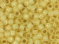 Бисер Toho, размер 8/0. Цвет #2125 (внутреннее серебрение, молочный, светлый нарцисс). Производитель - Япония. Цена указана за 10 грамм., фото №20712