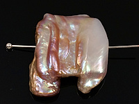 Крупная бусина пресноводного натурального жемчуга бива (культивированного). Яркий перламутр с переливом от розового до сиреневого цвета. На отдельных бусинах могут встречаться наплывы перламутра и выемки природного происхождения. Производитель - Южный Китай. Цена указана за штуку., фото №98779